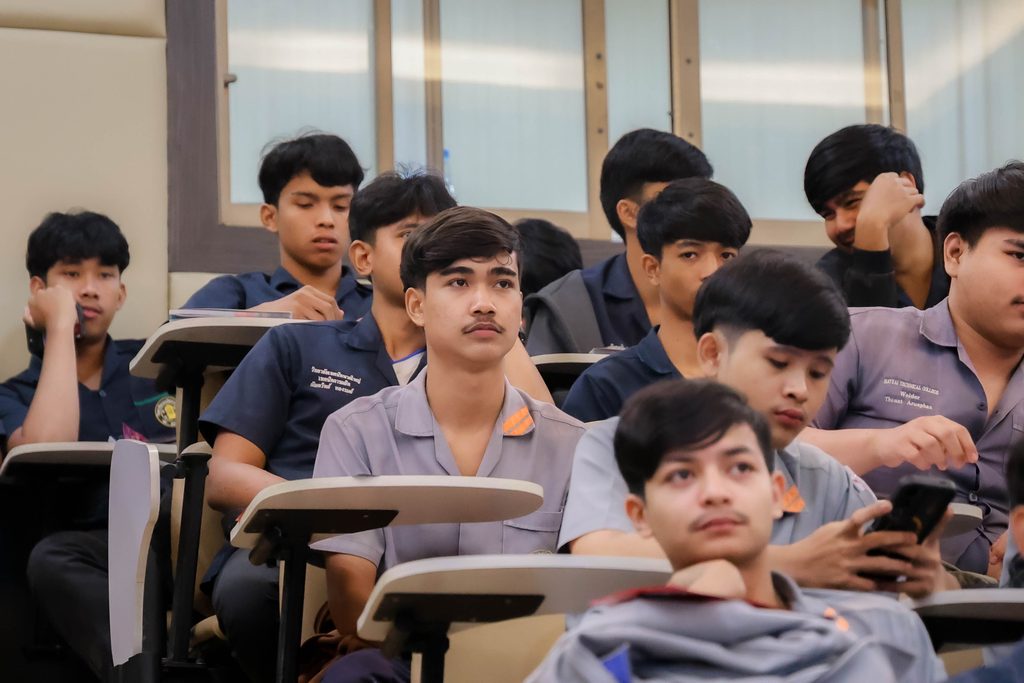 หลักสูตรวิศวกรรมอุตสาหการ คณะครุศาสตร์ฯ จัดกิจกรรมแนะแนวการศึกษาต่อ รับสมัครนักศึกษาใหม่ ปีการศึกษา 2570 - มทร.ศรีวิชัย (RMUTSV)