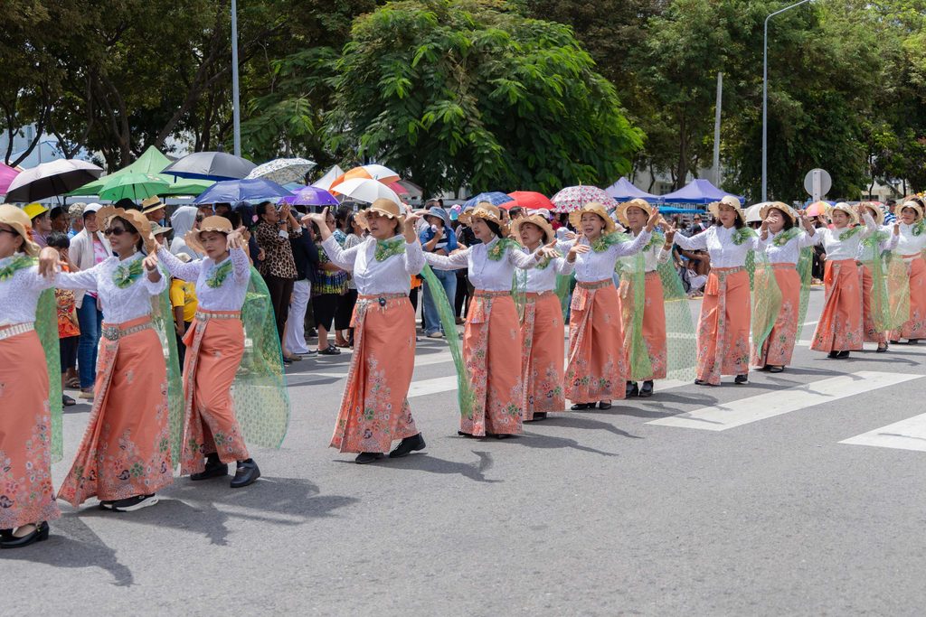 คณะครุศาสตร์ฯ ร่วมเดินขบวนสืบสานประเพณีลากพระและตักบาตรเทโว ประจำปี 2569เสริมสร้างความสัมพันธ์อันดีระหว่างมหาวิทยาลัย วัด และชุมชน - มทร.ศรีวิชัย (RMUTSV)